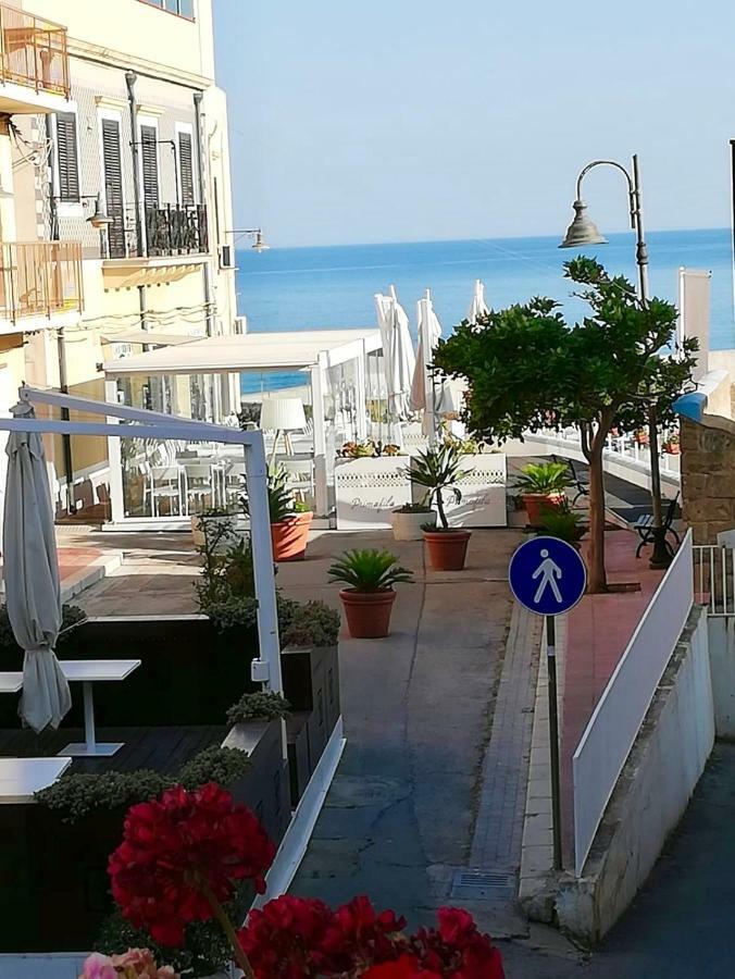 شقة Fiori D'Arancio تيراسيني المظهر الخارجي الصورة